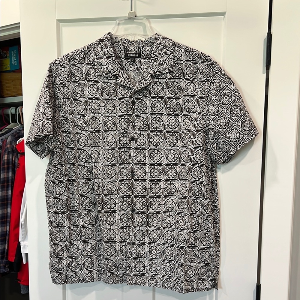 Express Black and White Casual Button Down Shirt